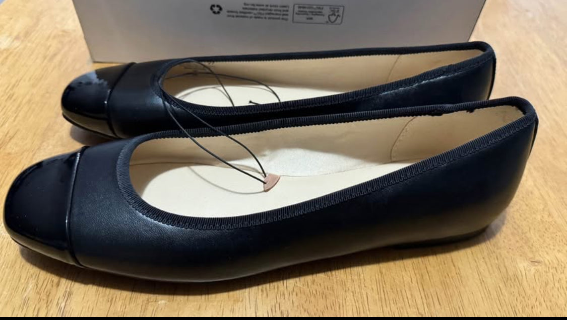 Nine West Ballet Flats. Size 9. Black