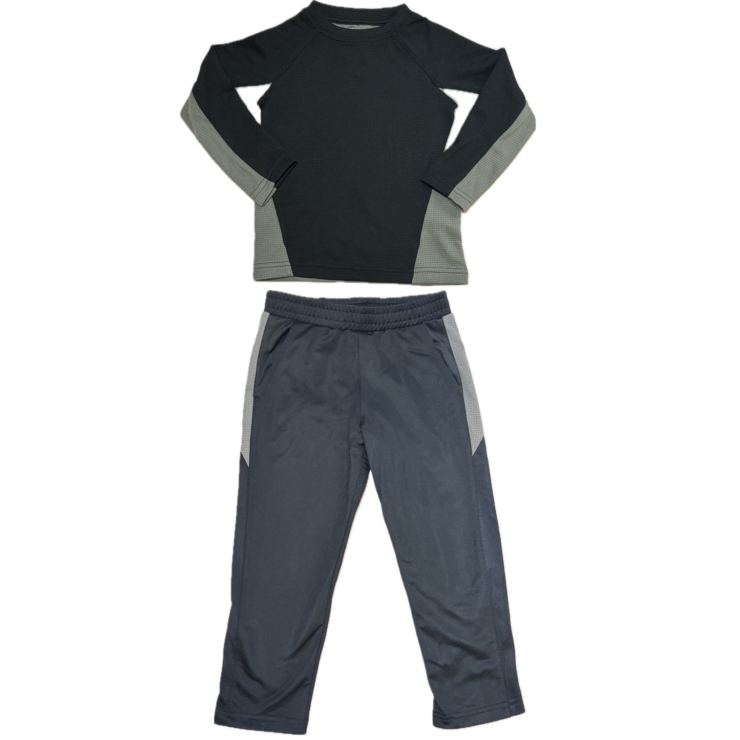 Boys 2-piece Active Set. Black & Grey
