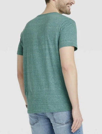 Men’s Short Sleeve, Standard Fit Tee. Small